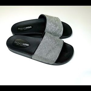 Fashion Nova slip on sandals size 8.5